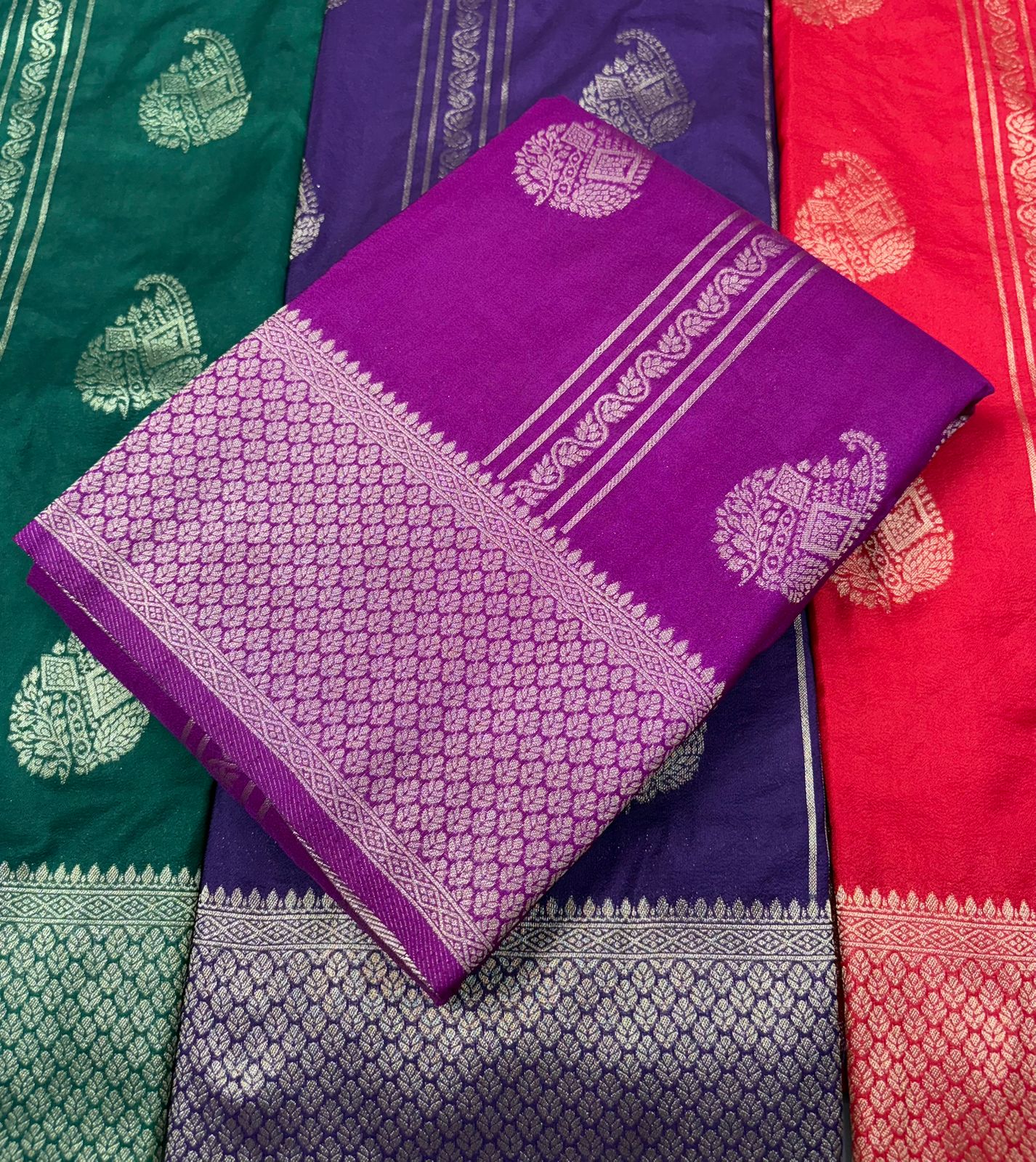 Premium Quality Banarasi Georgete silk saree with rich pallu and blouse MT195