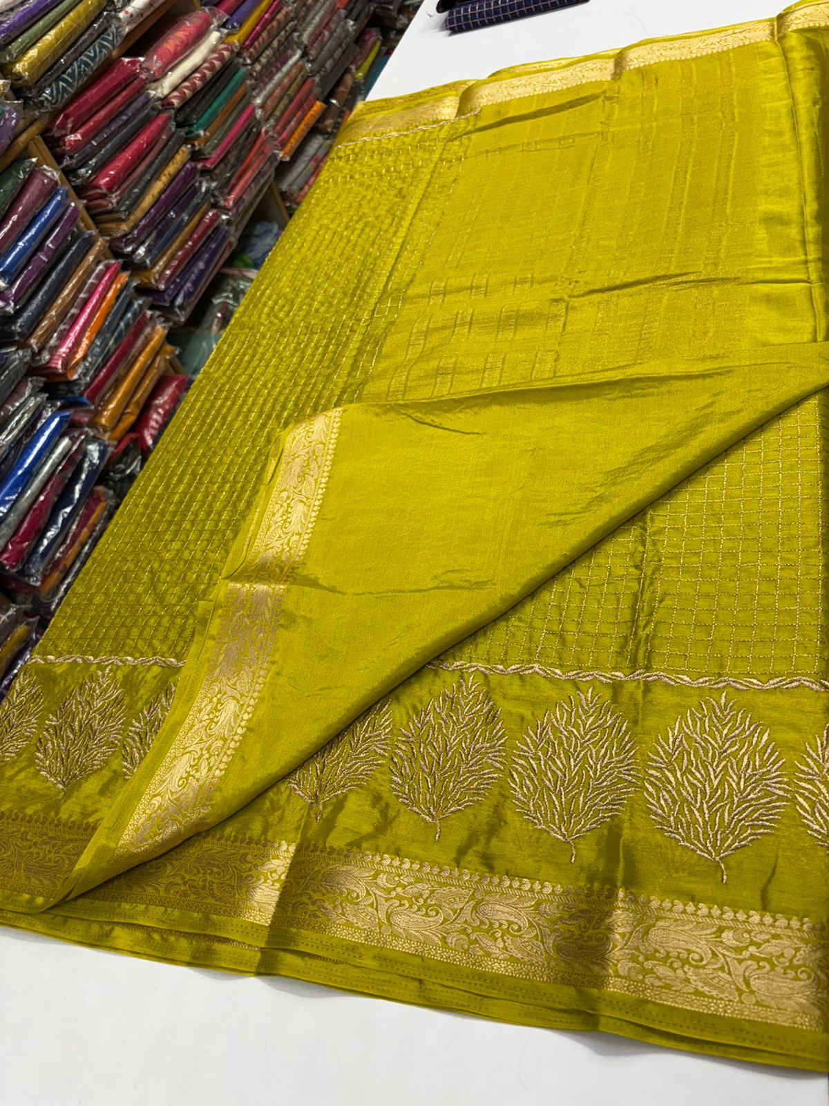vicscose georgette silk sarees MT101