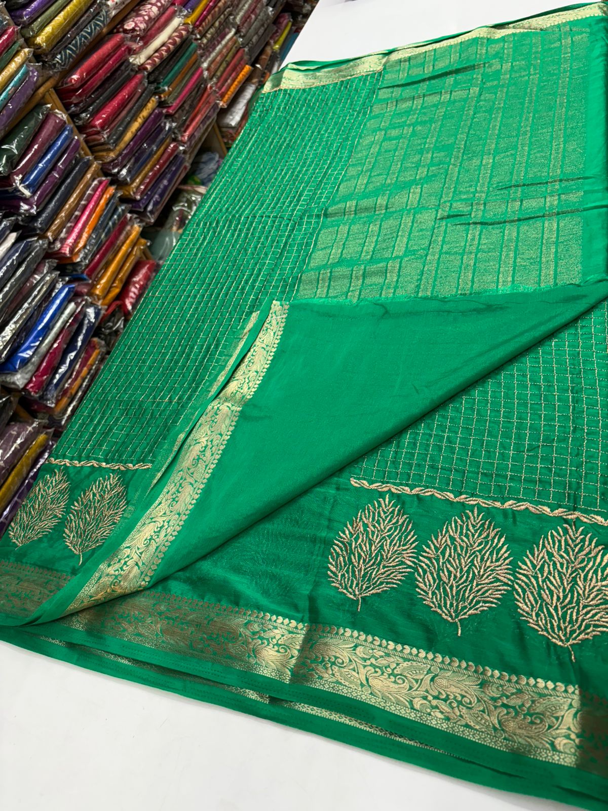 vicscose georgette silk sarees MT101