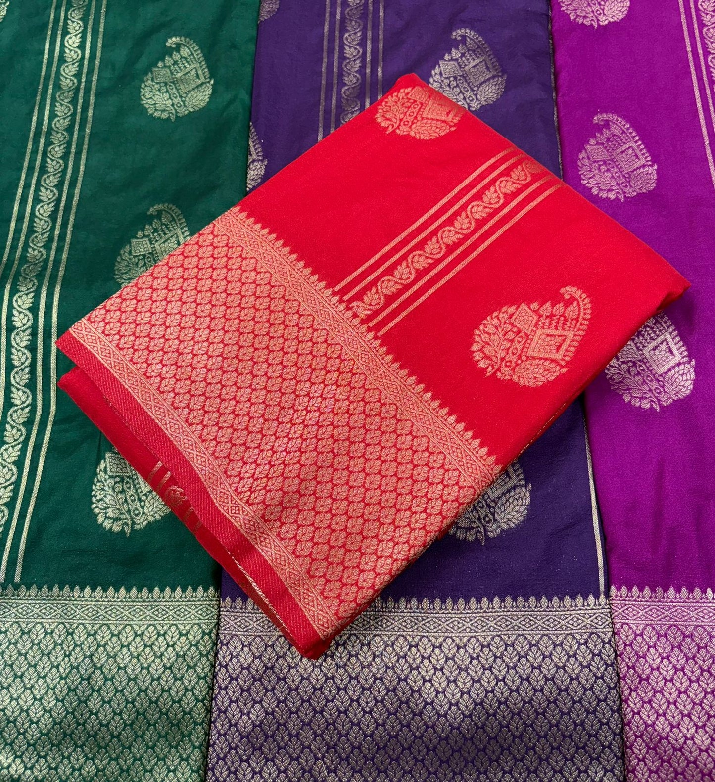 Premium Quality Banarasi Georgete silk saree with rich pallu and blouse MT195