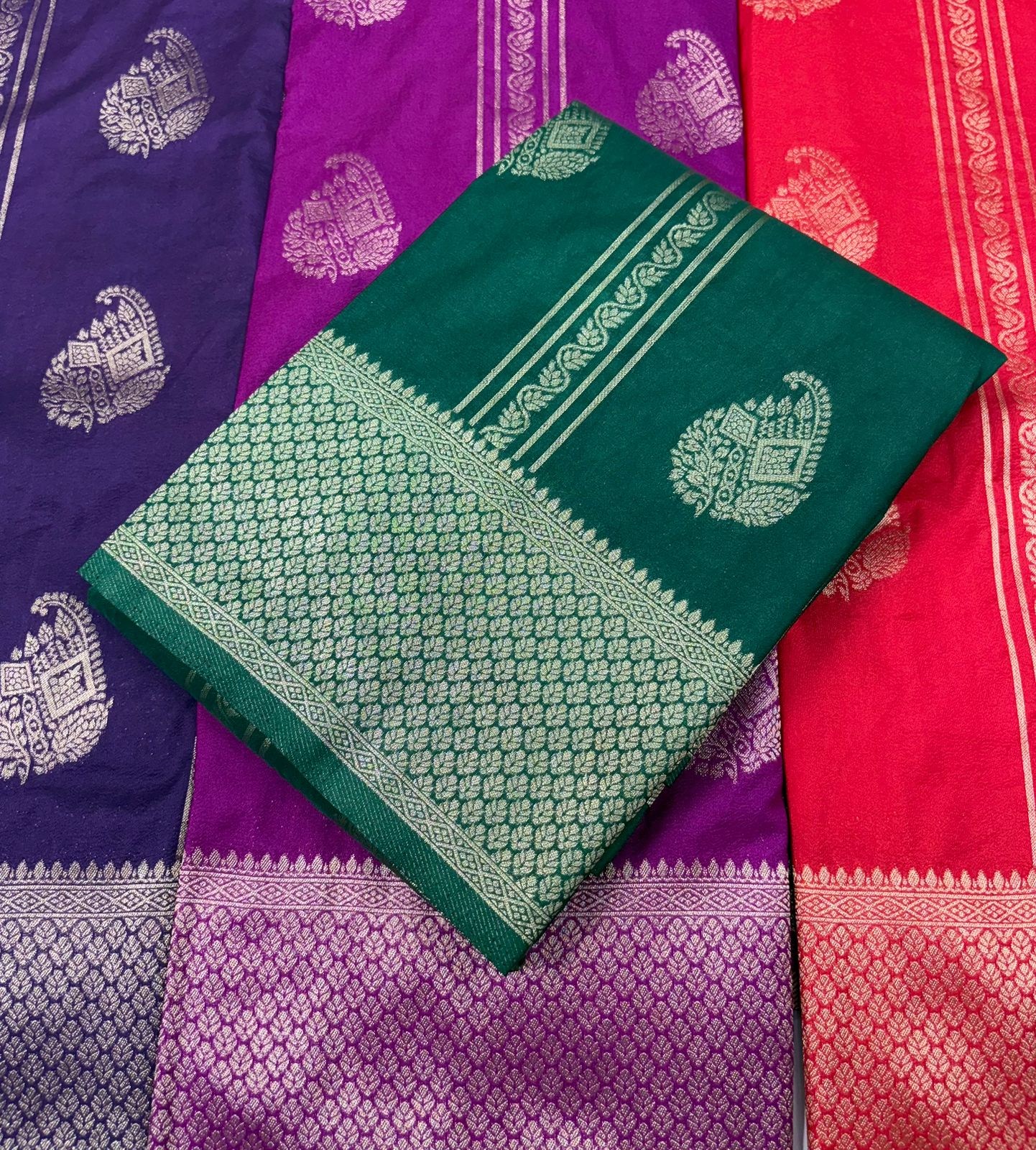 Premium Quality Banarasi Georgete silk saree with rich pallu and blouse MT195